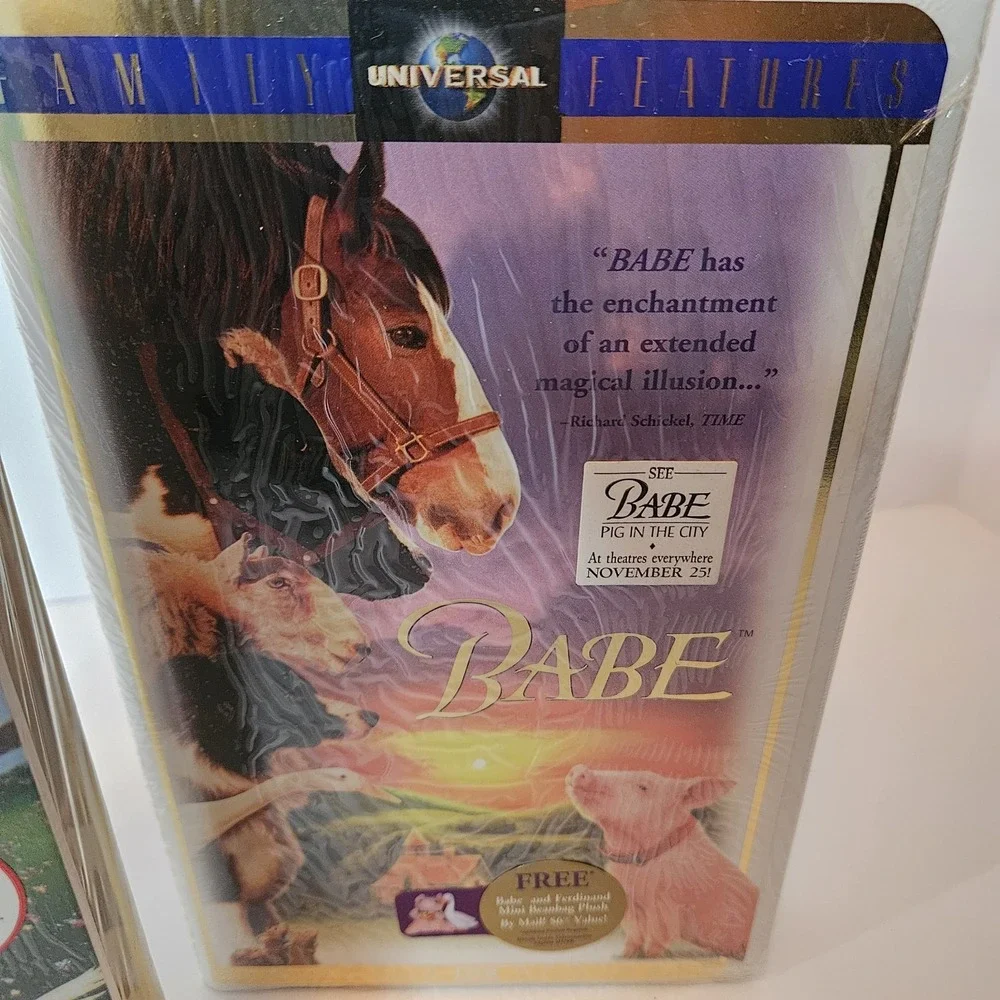 Babe VHS Bundle Sealed Brand New 1995 & 1998 Adventure G Rated Live Action Pigs